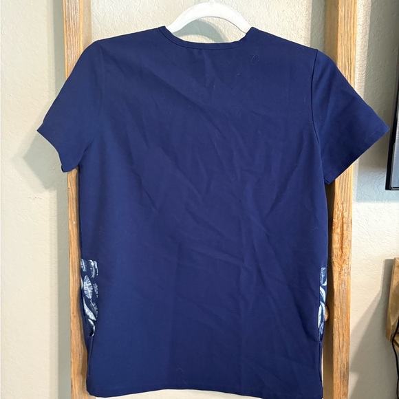 FIGS Navy Accra Scrub Top - Picture 6 of 6